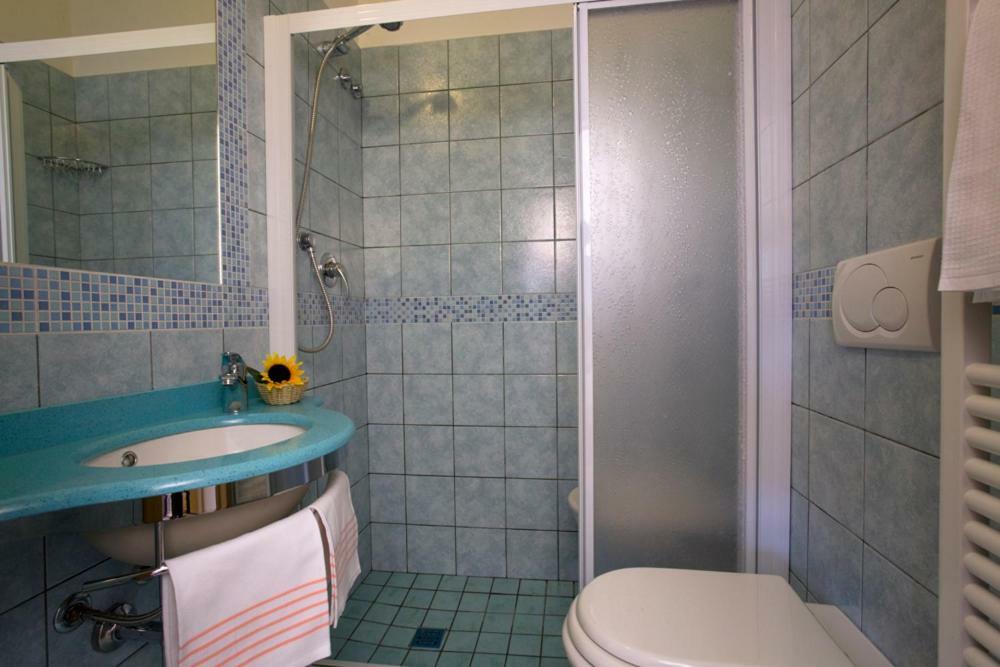 Hotel Andrea'S Римини Екстериор снимка